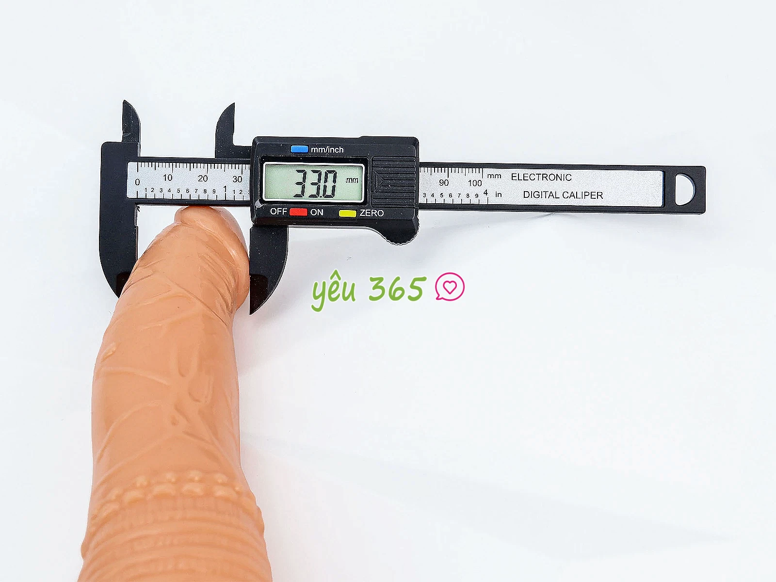 Dương vật giả silicon cong Shaki Sweet