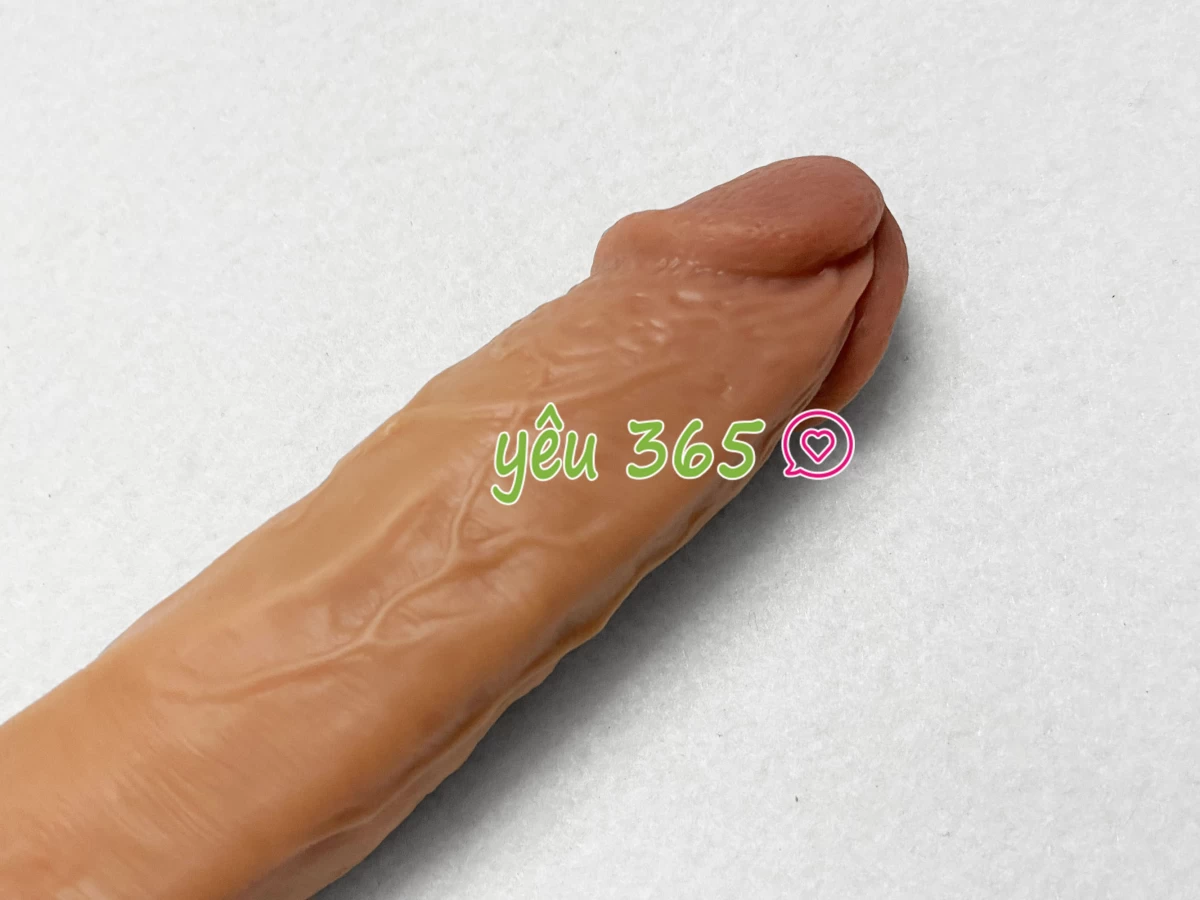 Dương vật giả có đế đa năng Yeain Real Dildo to dài