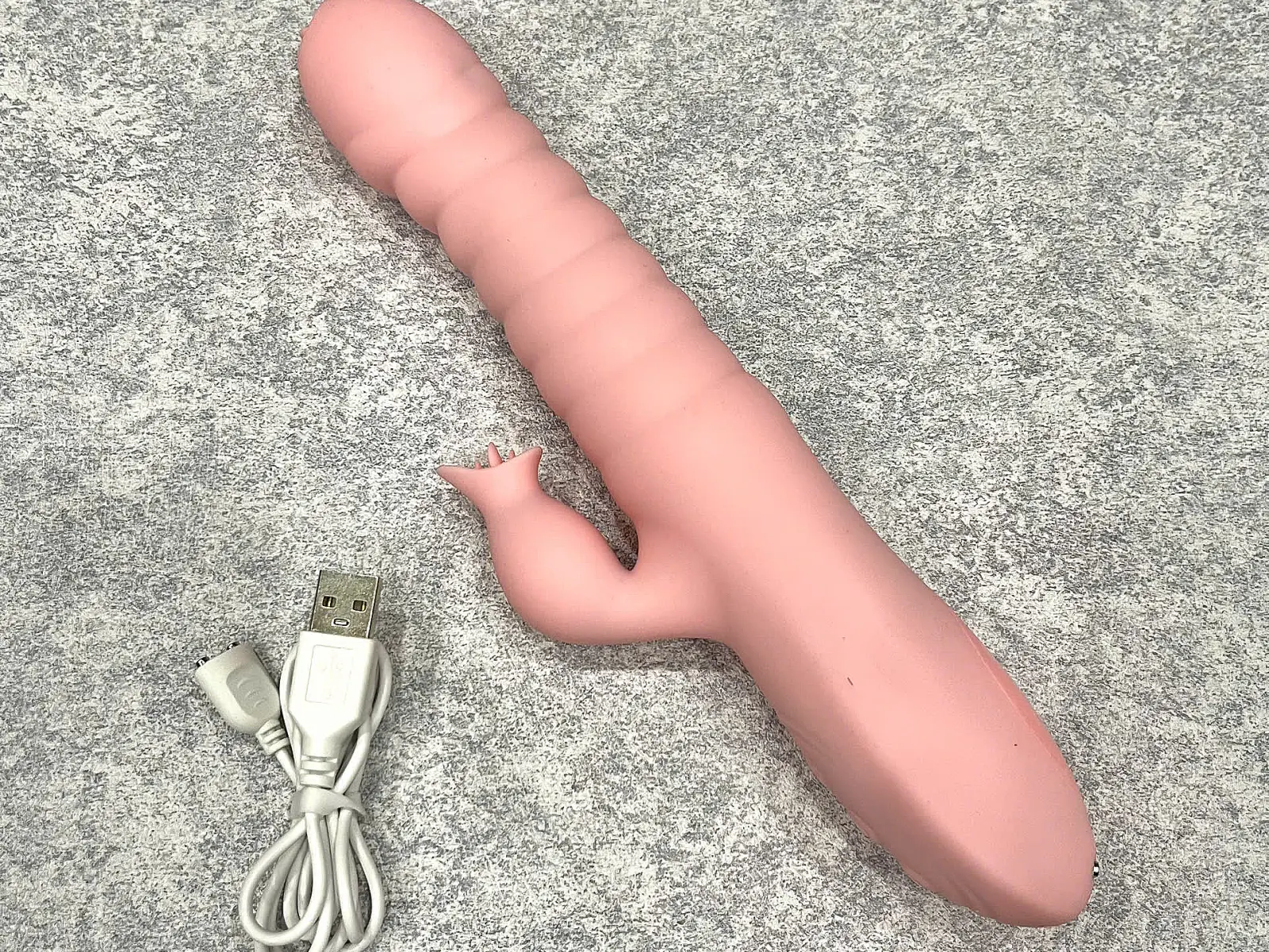 Thanh lý - Dương vật giả silicon Sweet Vibrator không còn chức năng rung