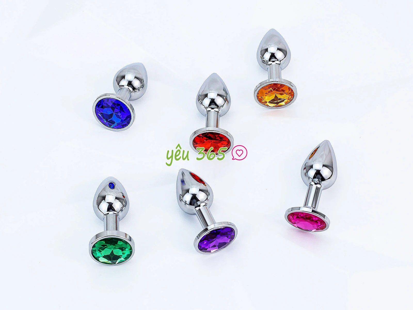 Đồ chơi kích hậu Inox size 2.55 cm đế pha lê nhiều màu sắc