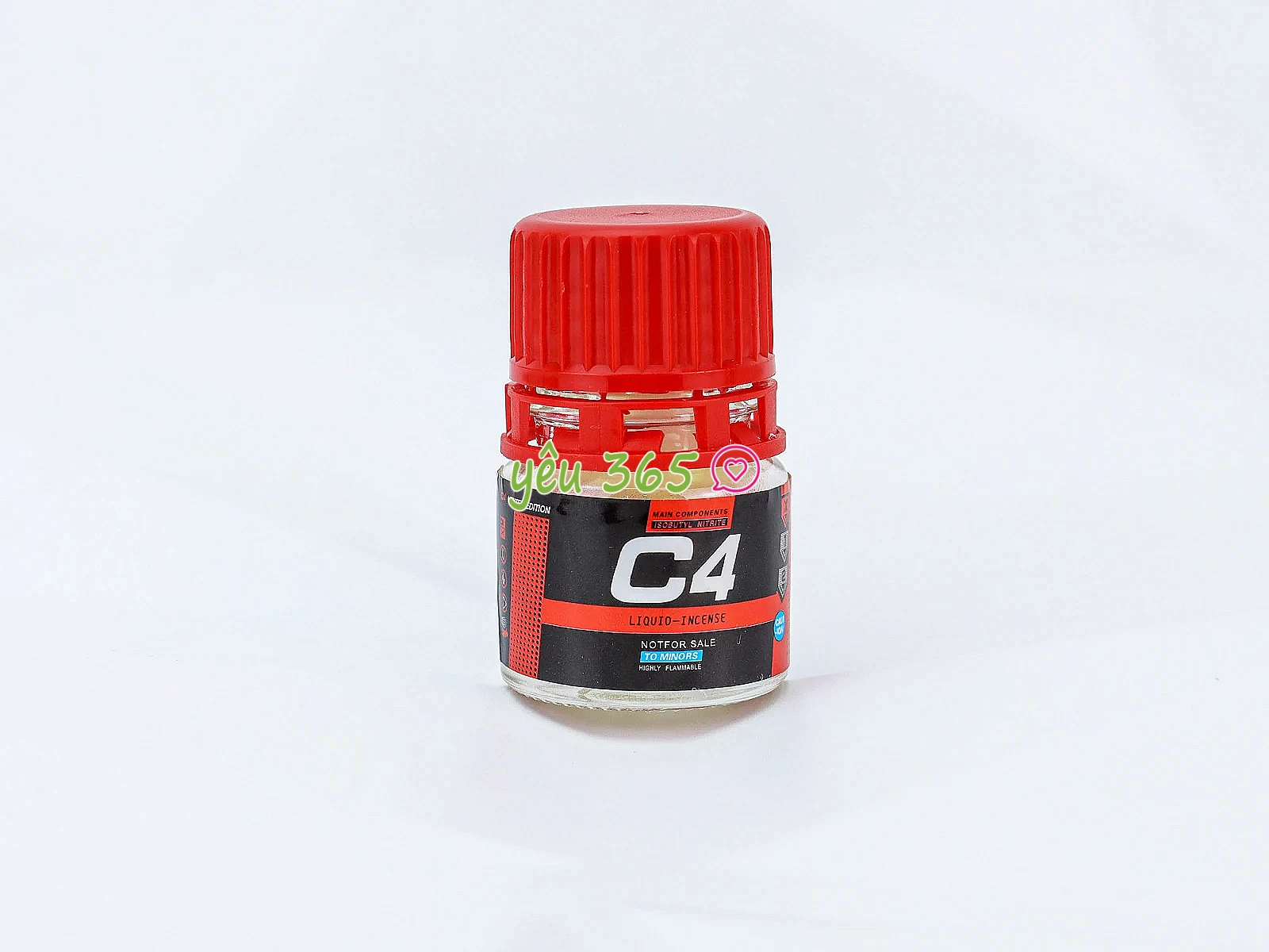 Chai hít khô C4 đỏ dạng viên giúp hưng phấn và tăng cường cảm nhận giác quan chỉ sau vài giây