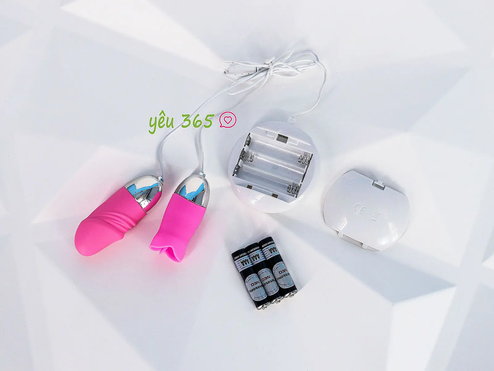 Trứng rung tình yêu 2 đầu lưỡi và cu