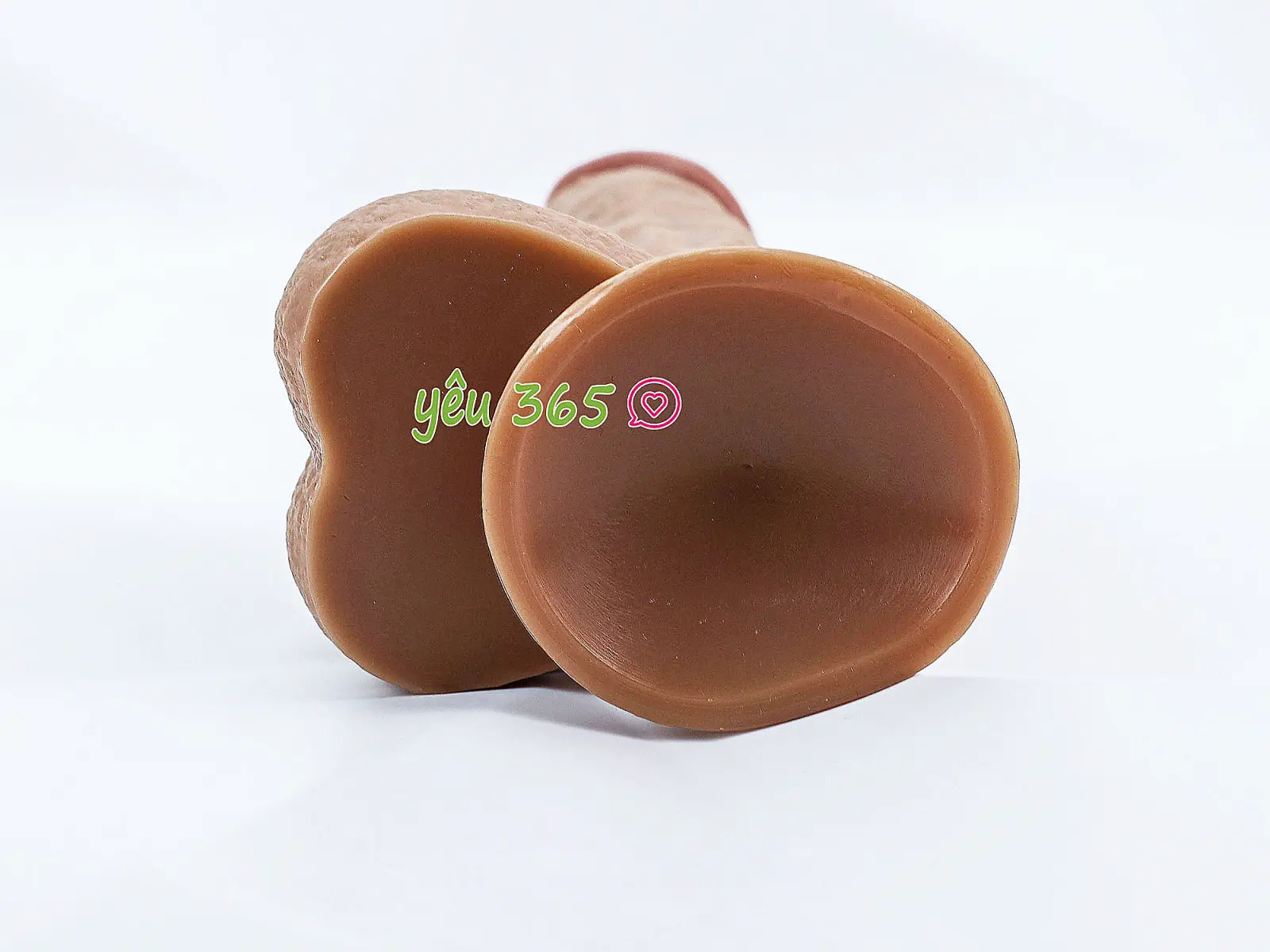 Dương vật giả có đế hàng khủng giống dương vật châu Âu