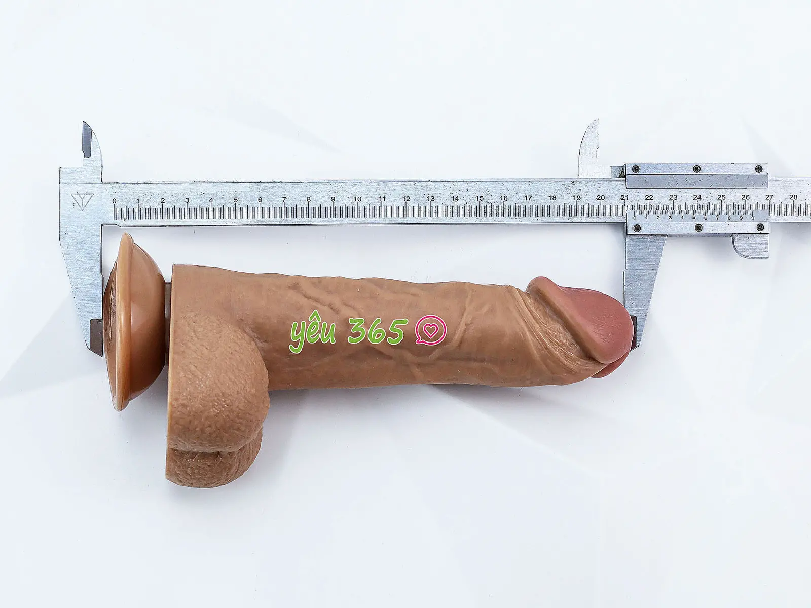 Dương vật giả có đế hàng khủng giống dương vật châu Âu