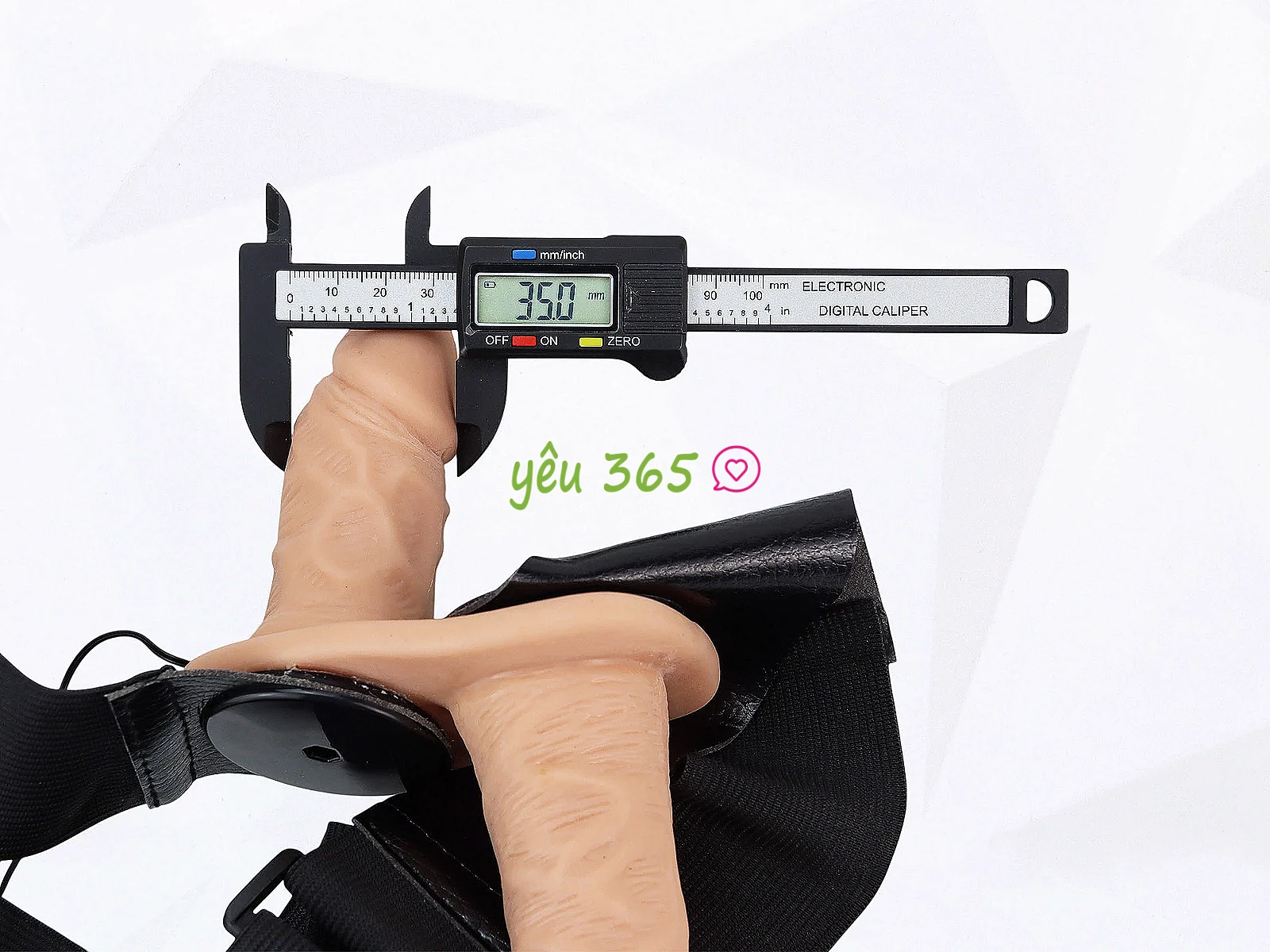 Dương vật giả có dây đeo Ultra Doube Head 2 đầu rung
