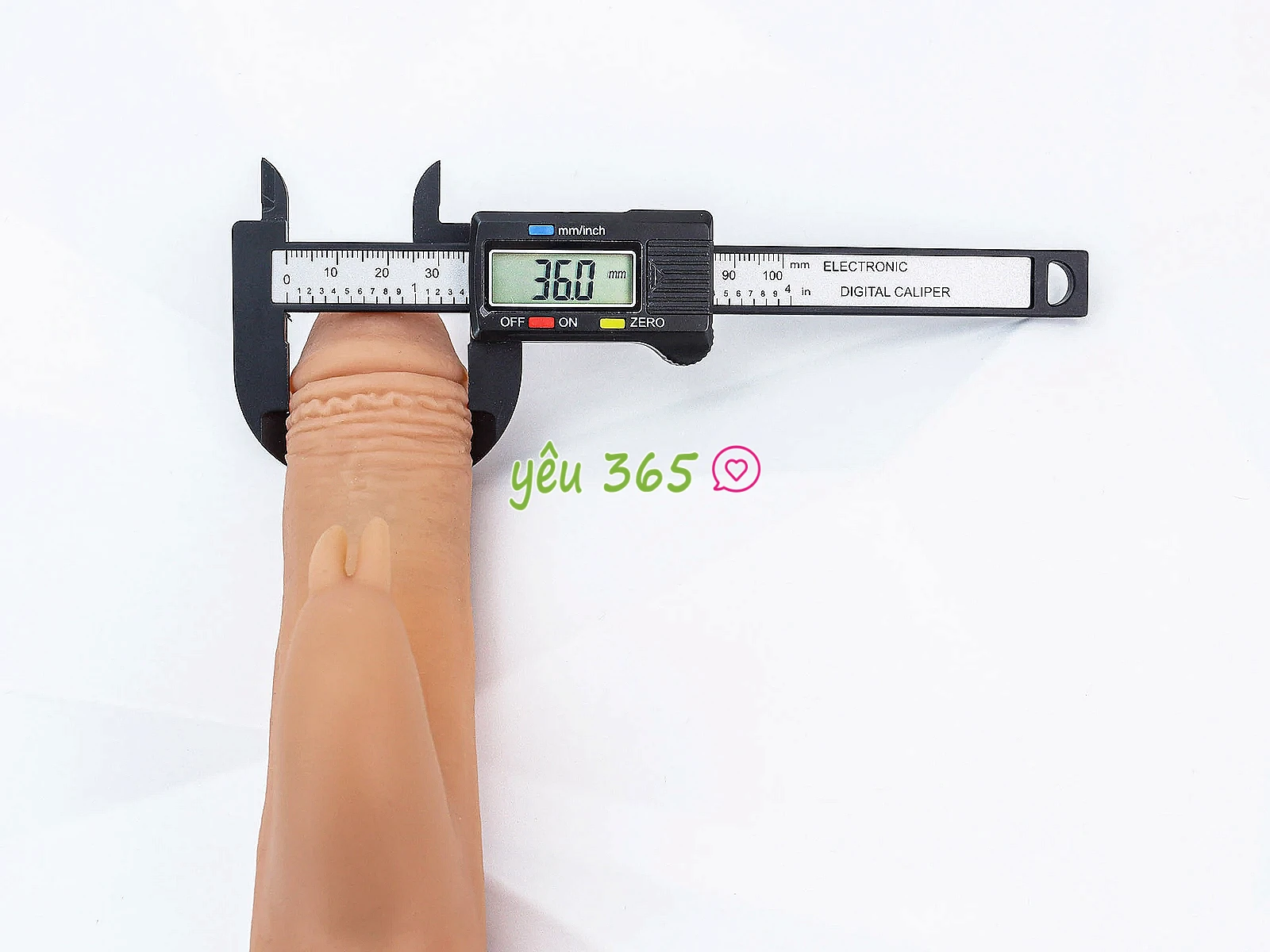 Dương vật giả đa năng Indulge Advancer rung thụt ngoáy