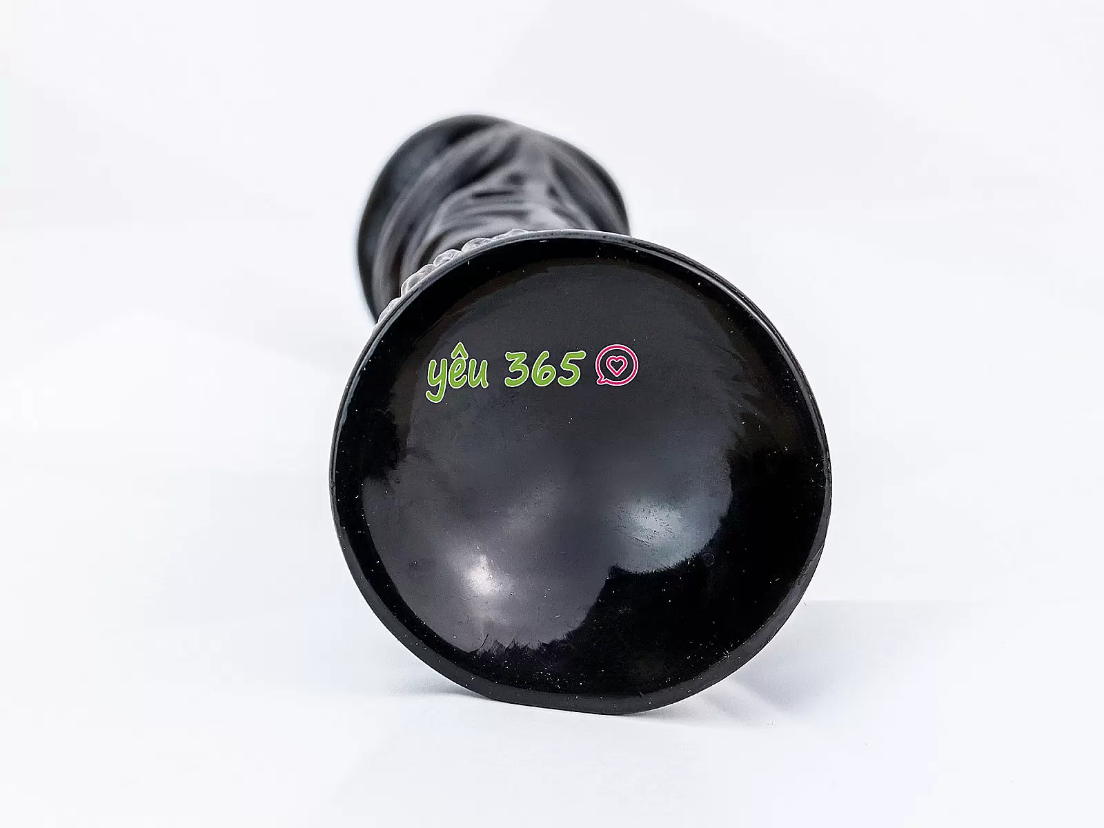 Dương vật giả có đế size cực khủng màu đen