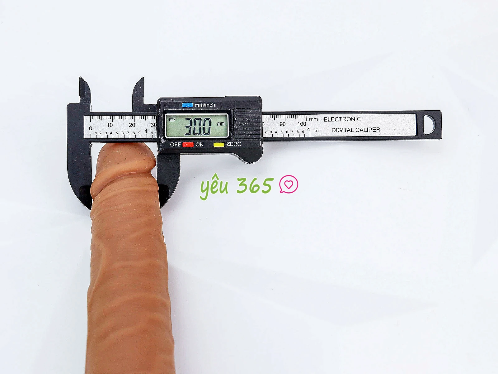 Dương vật giả có dây đeo 7 inch