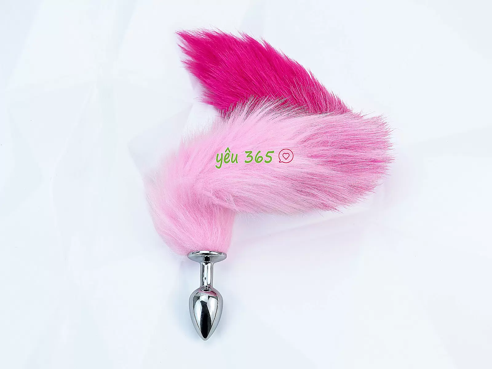 Dụng cụ kích thích hậu môn đuôi chồn hồng