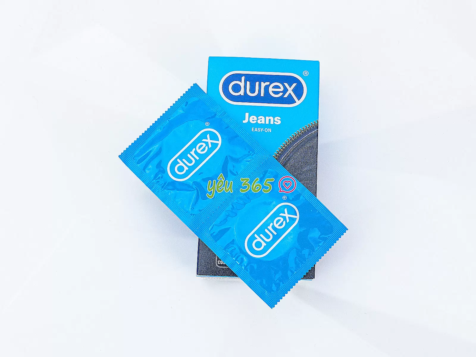 Bao cao su Durex Jeans Easy On mỏng nhẹ giúp tăng cảm giác chân thật