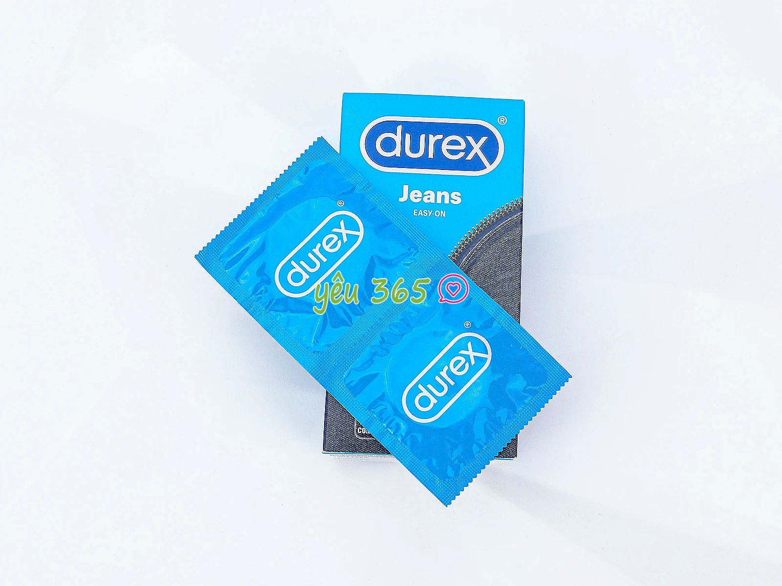 Bao cao su Durex Jeans Easy On mỏng nhẹ giúp tăng cảm giác chân thật