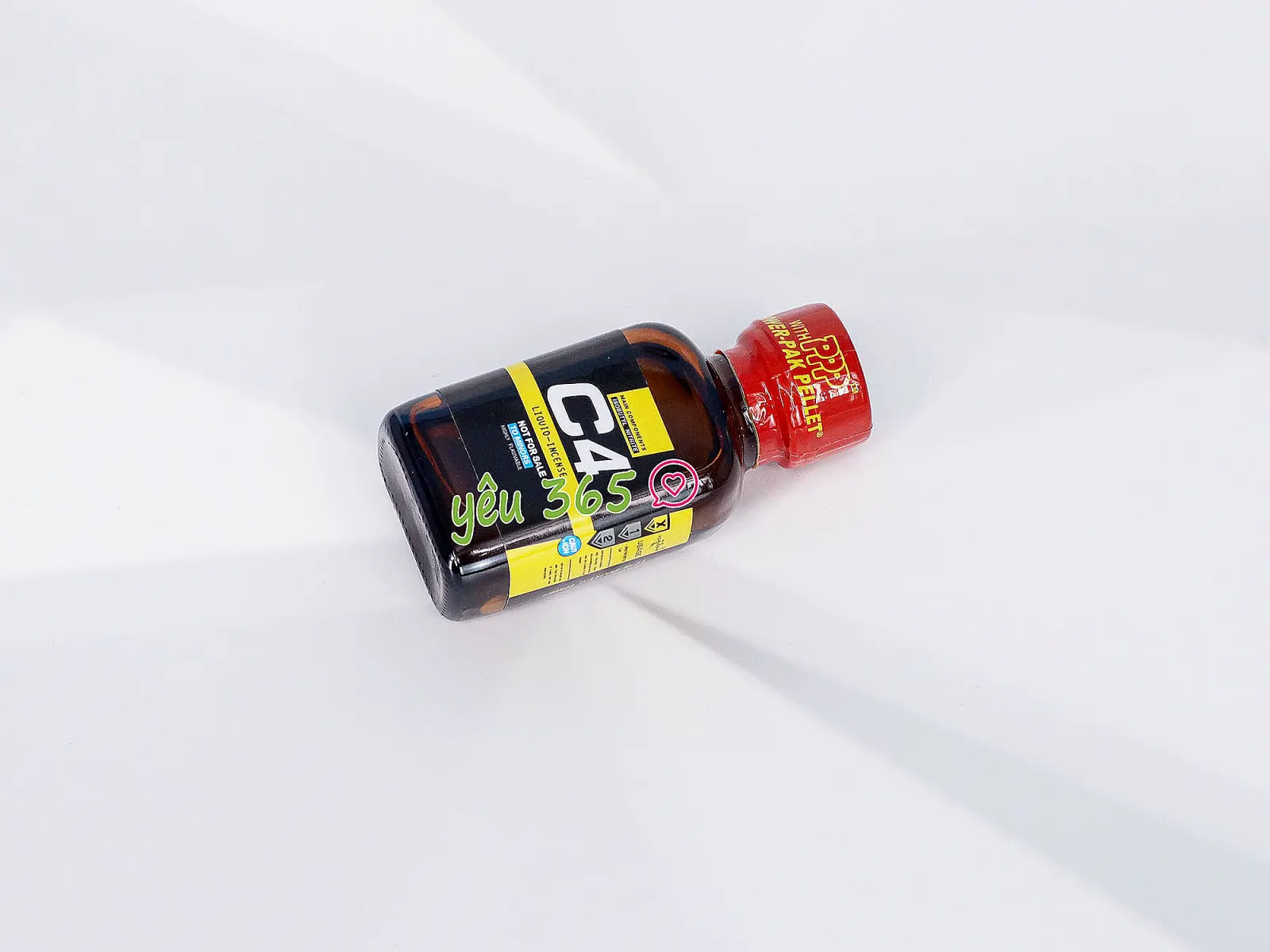 Chai hít C4 Liquid Incense Yellow 30ml kích thích tăng cảm giác phấn khích