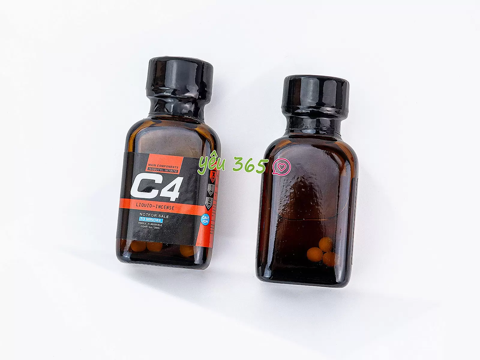 Chai hít C4 Liquid Incense Red 30ml tăng cảm giác khoái cảm