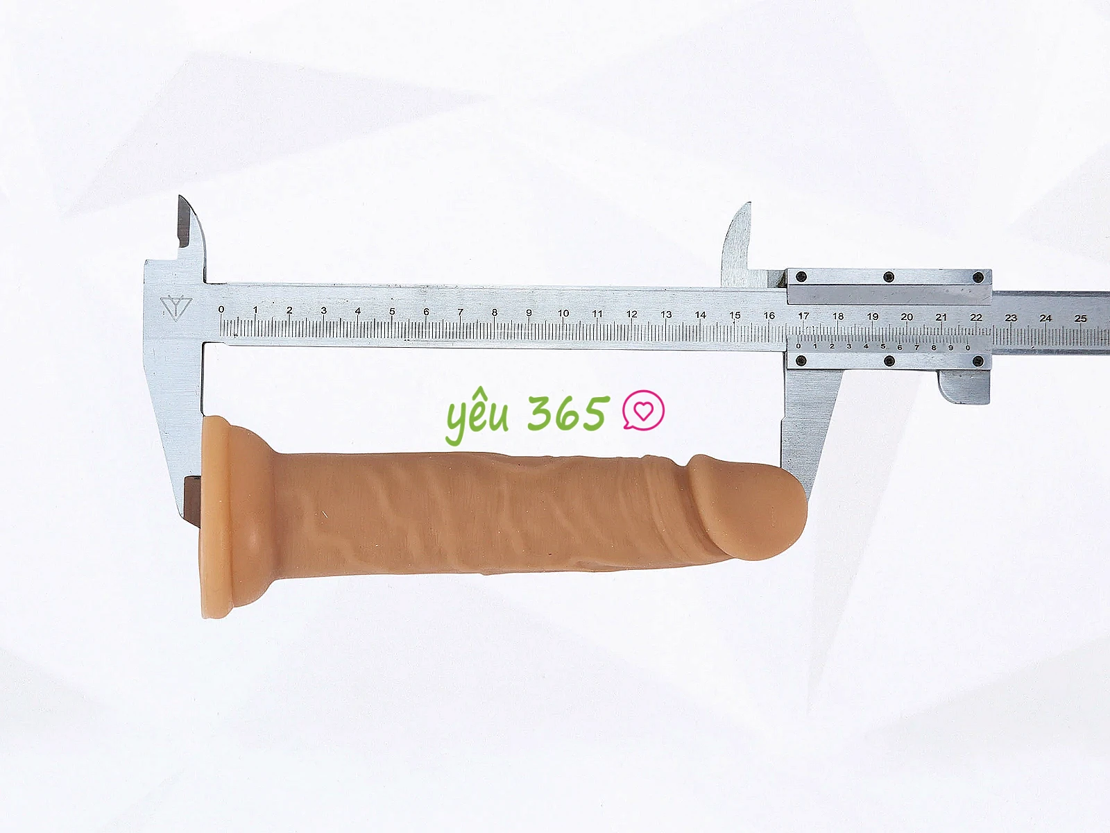 Quần chip tam giác + dương vật giả có đế sự kết hợp hoàn hảo