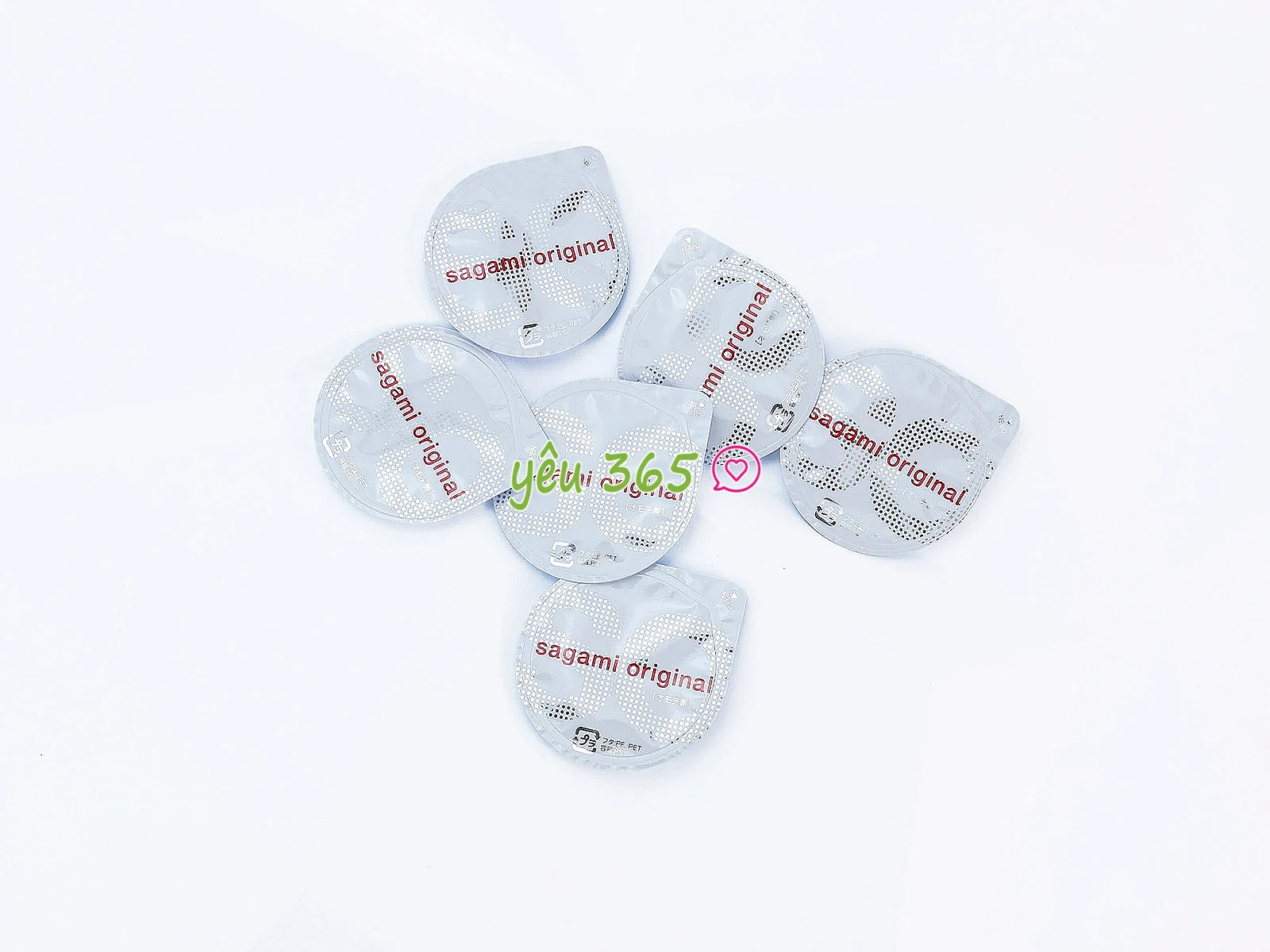 Bao Cao Su Sagami Original 0.02 Non-Latex siêu mỏng mang đến cảm giác chân thật